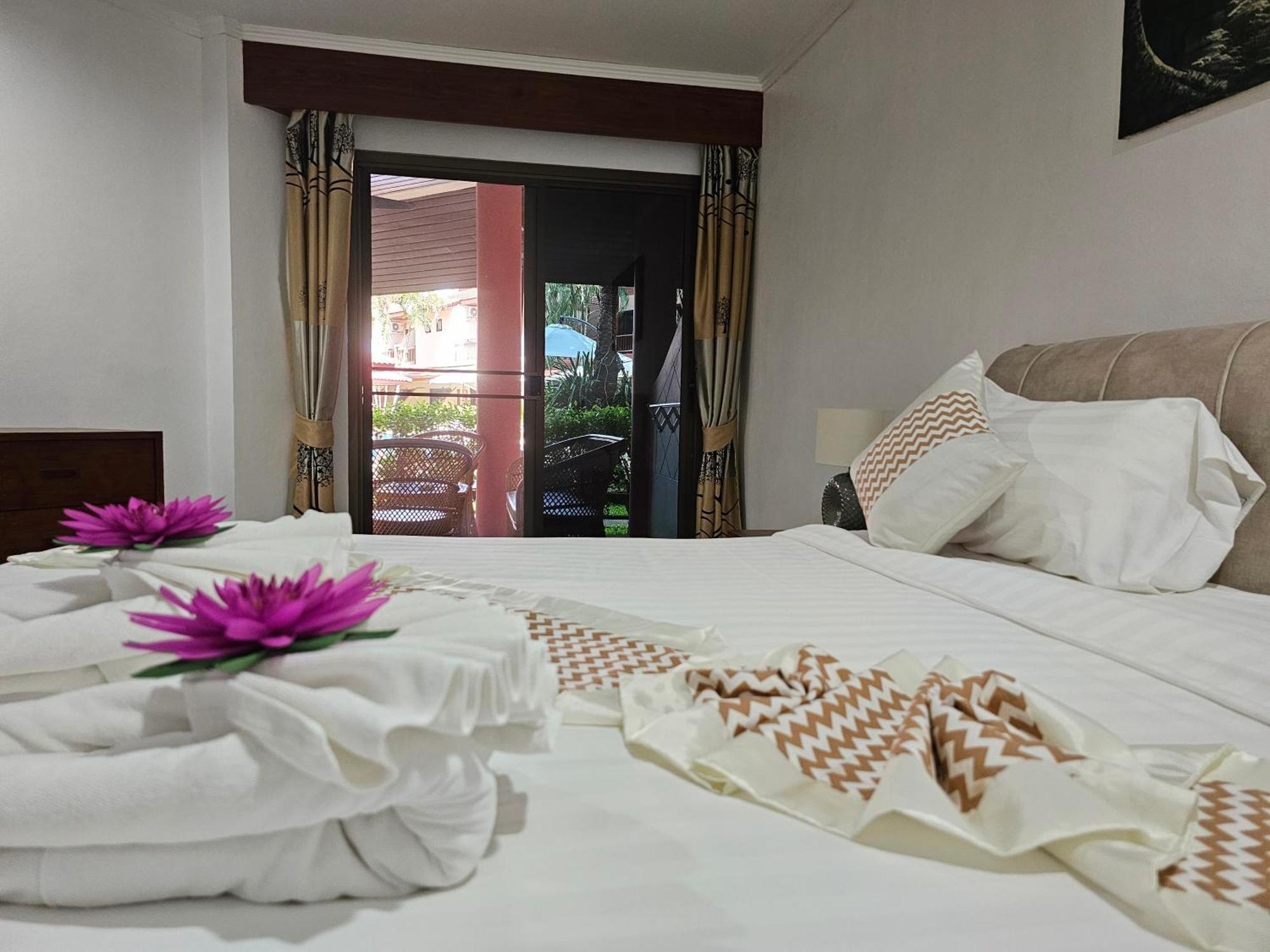 Sai Rougn Apartment Patong Exterior foto