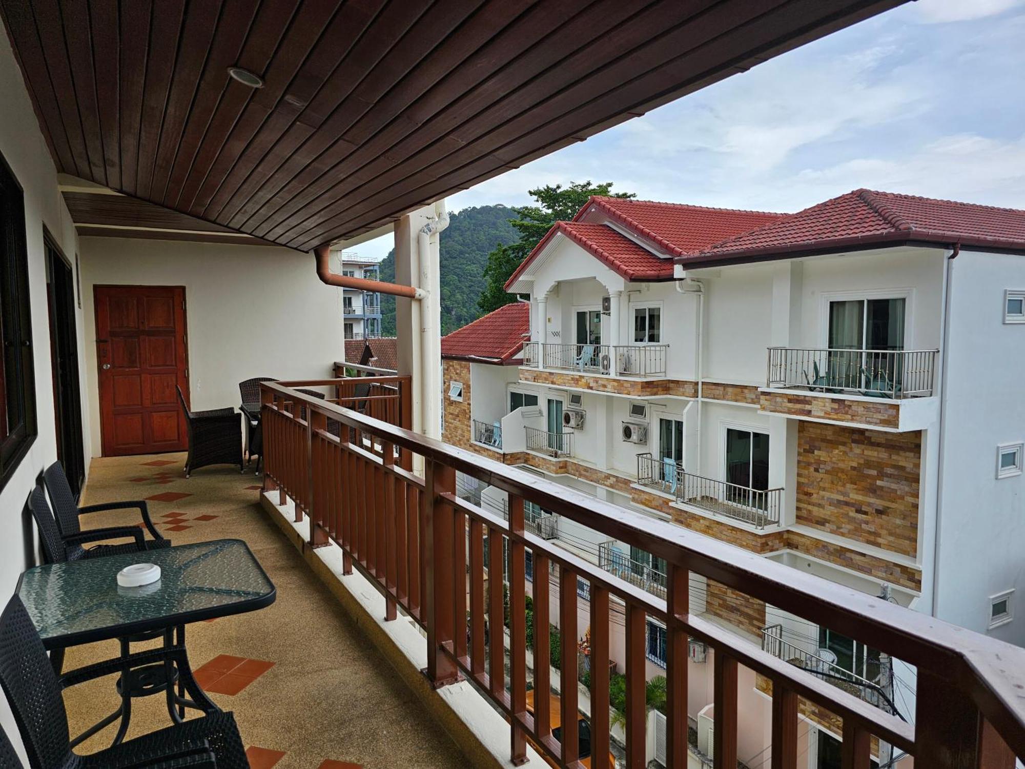Sai Rougn Apartment Patong Exterior foto